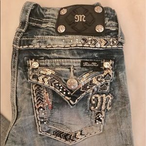 Miss Me Jeans Straight Leg w/Rhinestones 26X33.